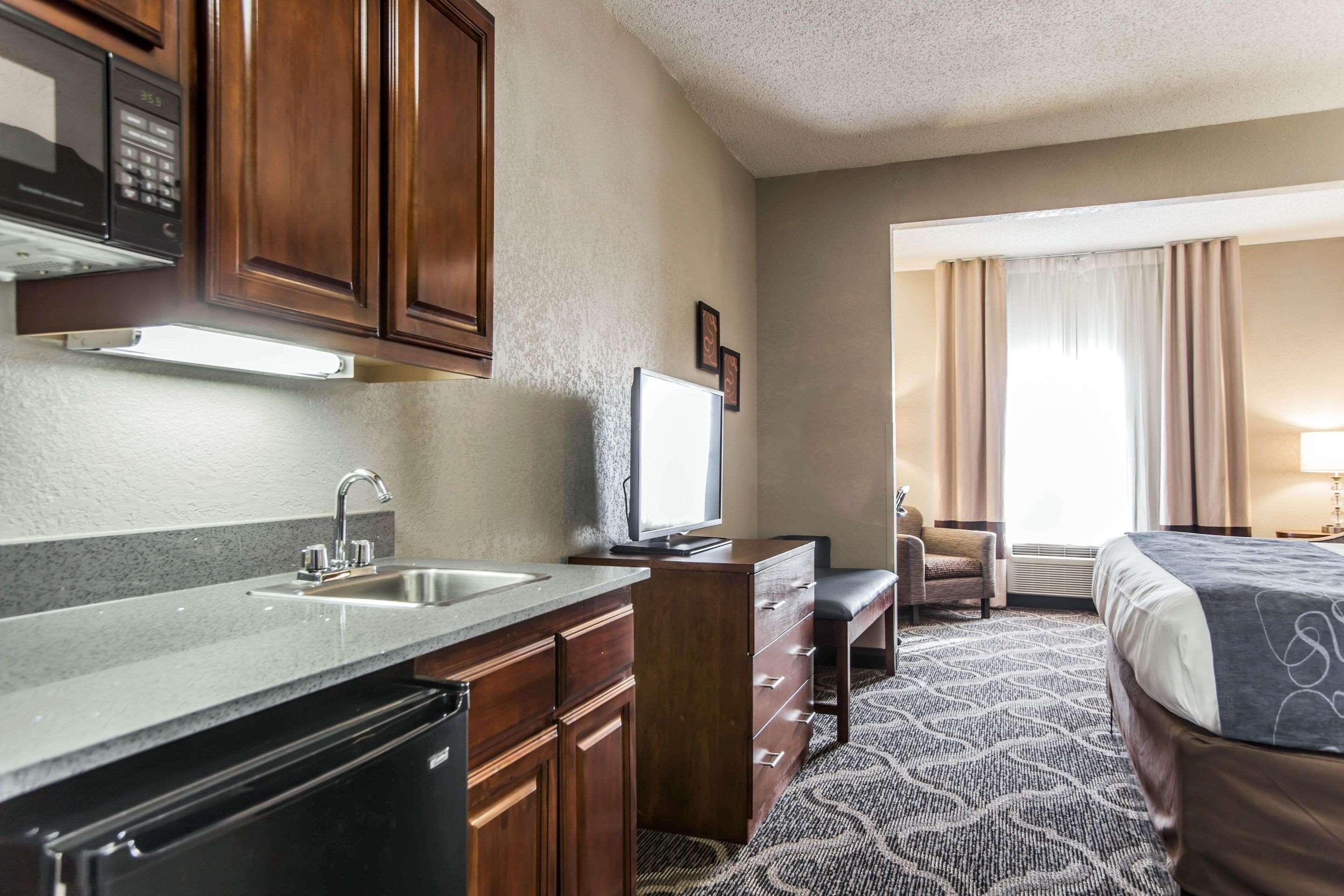 Comfort Suites Pineville - Ballantyne Area Ngoại thất bức ảnh