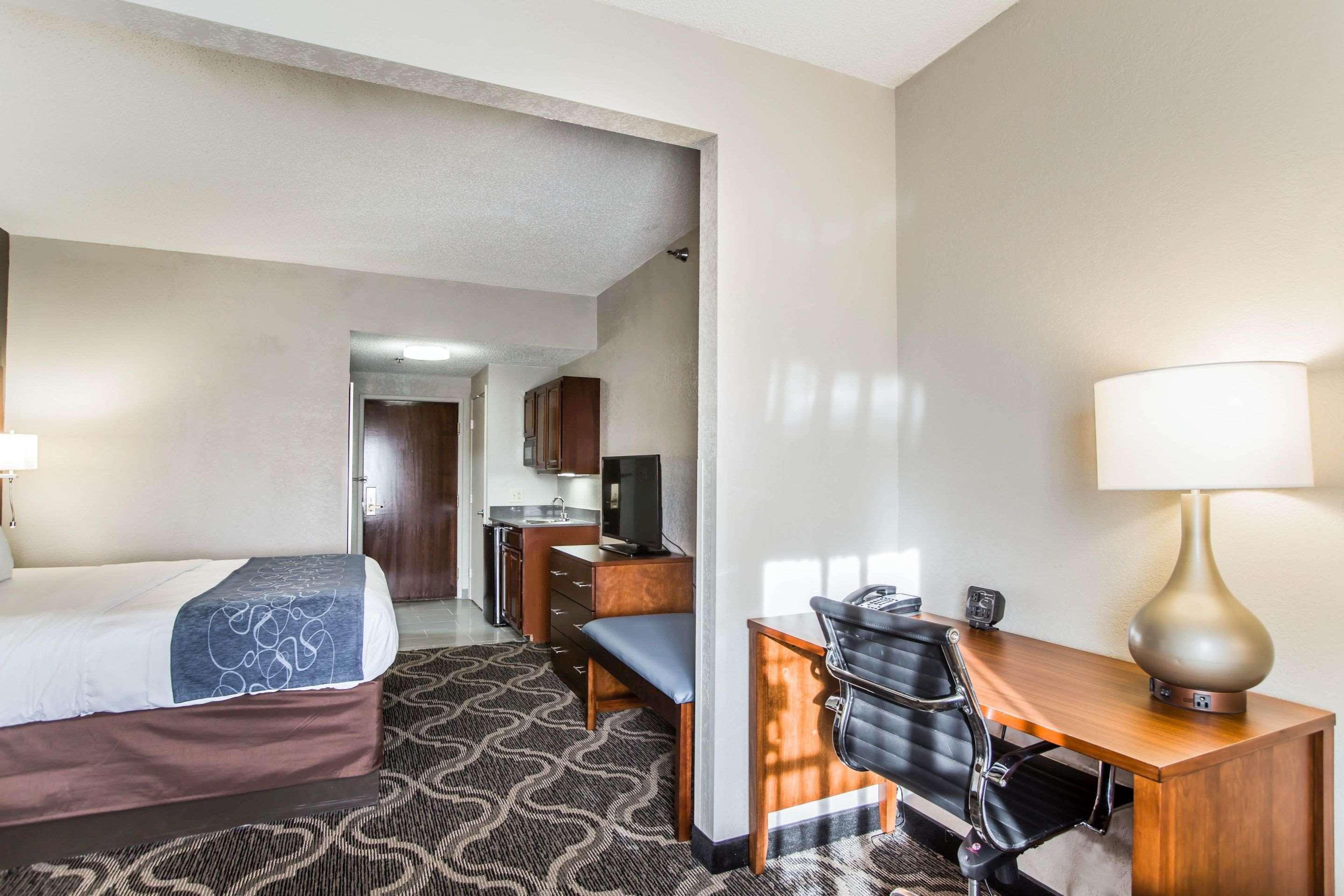 Comfort Suites Pineville - Ballantyne Area Ngoại thất bức ảnh
