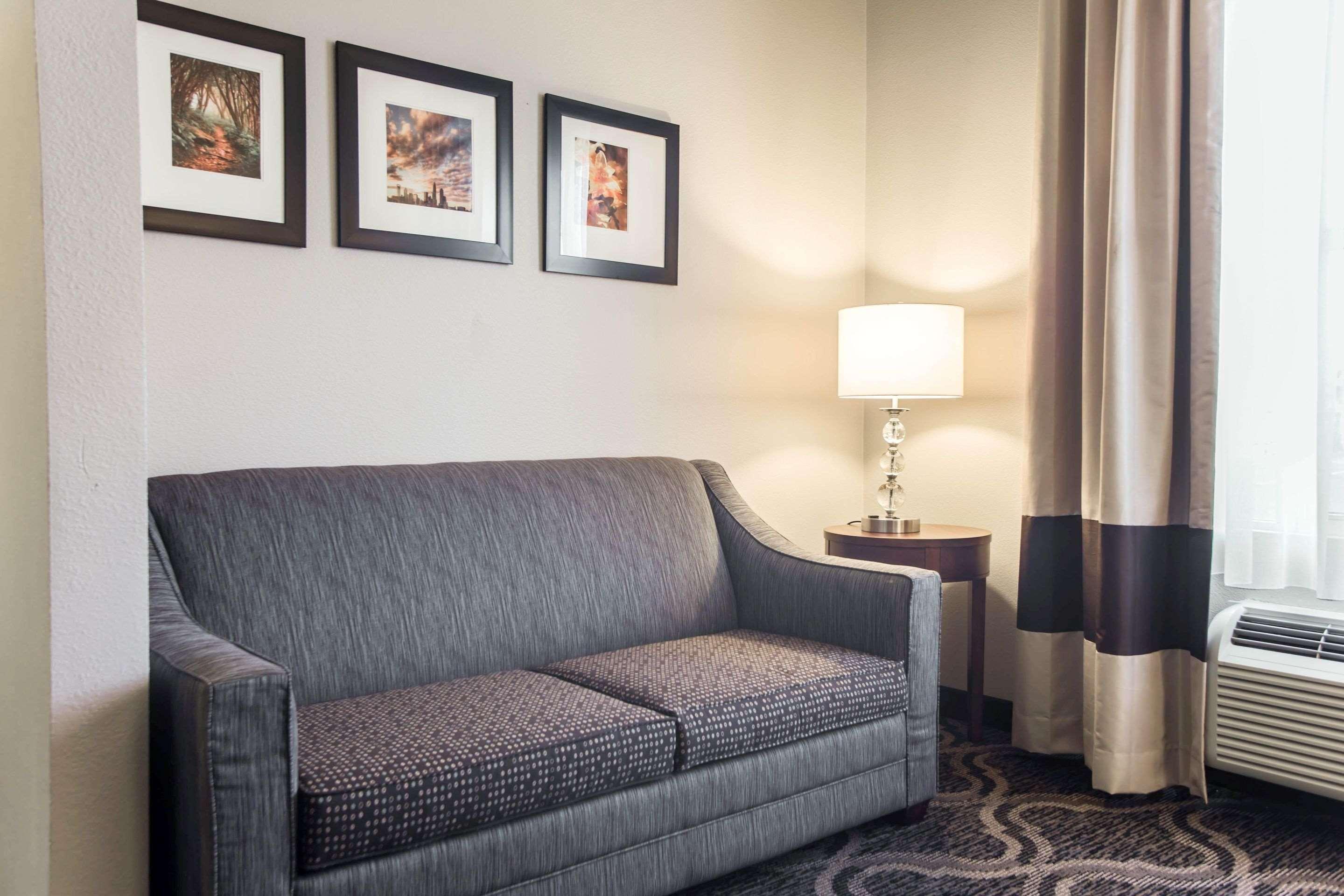 Comfort Suites Pineville - Ballantyne Area Ngoại thất bức ảnh
