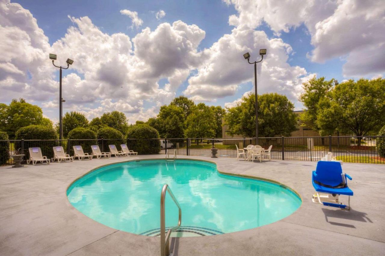 Comfort Suites Pineville - Ballantyne Area Ngoại thất bức ảnh